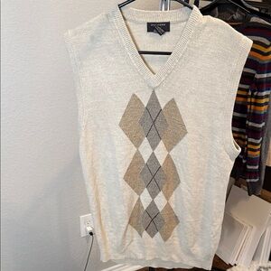 Dockers Cream and Tan Argyle Sweater Vest